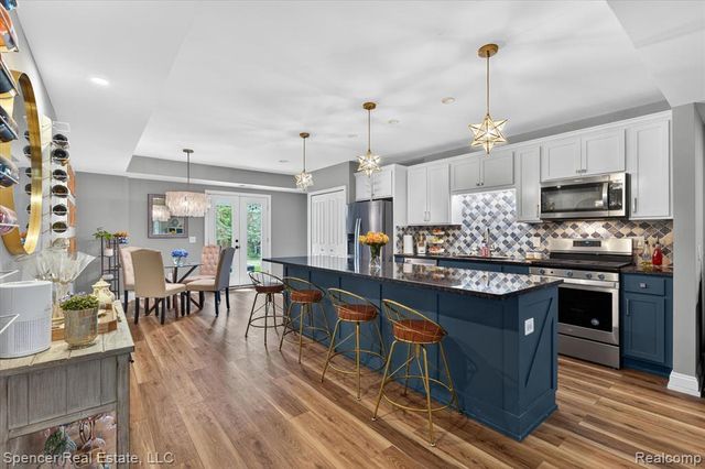 6415 Sunnydale Road, Clarkston, MI 48346