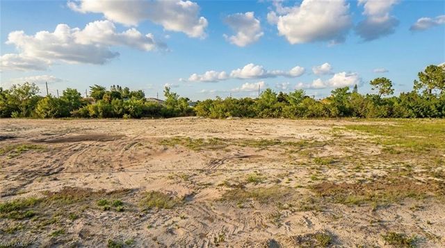 917 NE 11th TER, Cape Coral, FL 33909