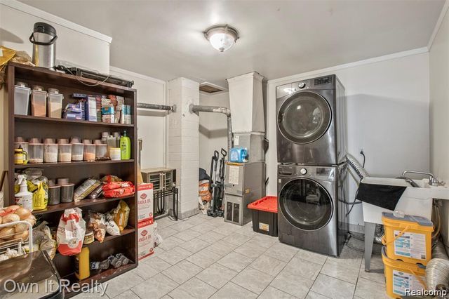 4673 Dearborndale Street, Dearborn Heights, MI 48125