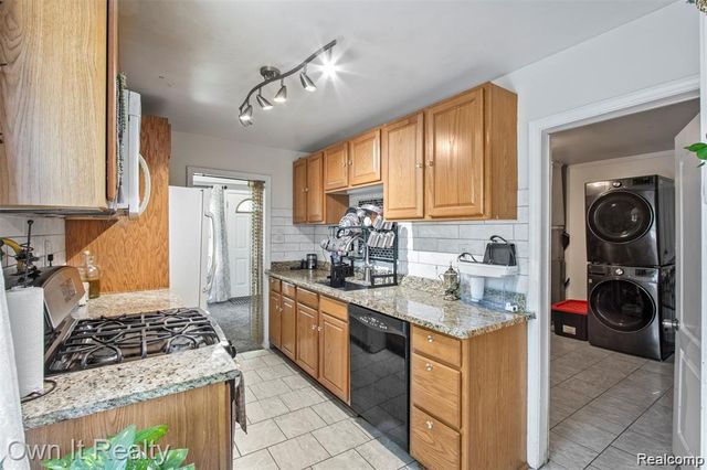 4673 Dearborndale Street, Dearborn Heights, MI 48125