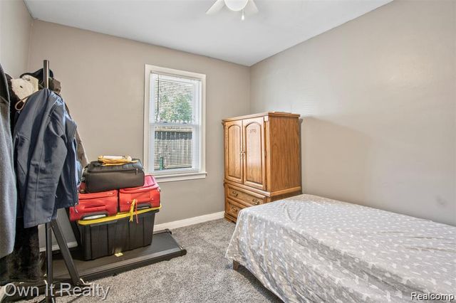 4673 Dearborndale Street, Dearborn Heights, MI 48125