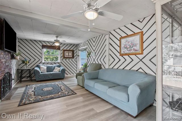 4673 Dearborndale Street, Dearborn Heights, MI 48125