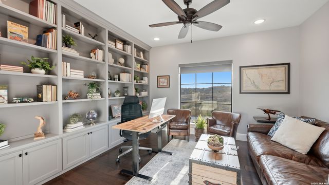 1006 Ranger Rdg, New Braunfels, TX 78132