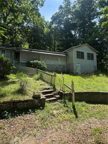 2736 Ridgecrest Circle, Hiawassee, GA 30546