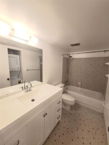 4155 NW 90th Avenue 201, Coral Springs, FL 33065