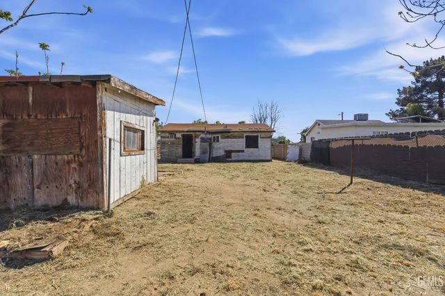 6705 Betty Street, Bakersfield, CA 93307