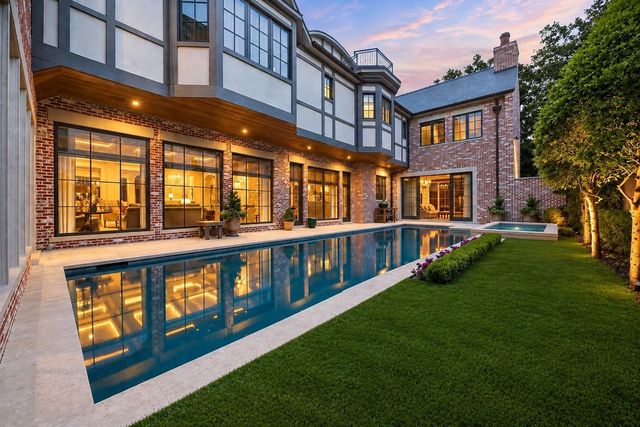 2158 Chilton Road, Houston, TX 77019