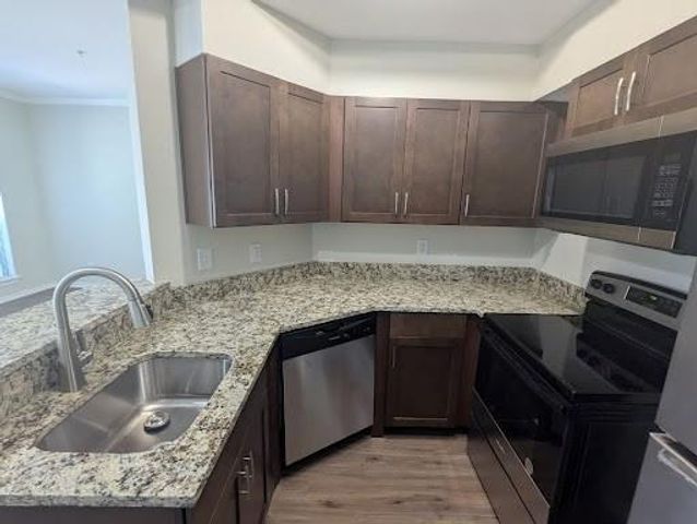 6000 Shepherd Mountain CV 204, Austin, TX 78730