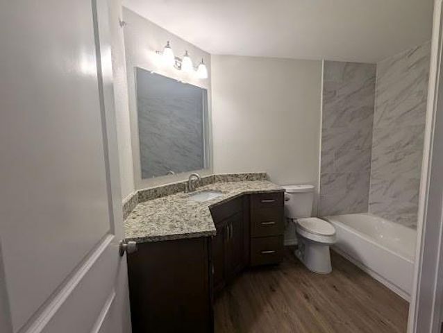 6000 Shepherd Mountain CV 204, Austin, TX 78730