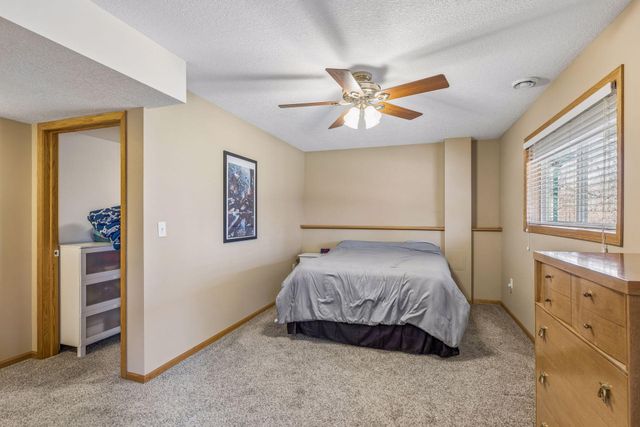 2617 Burl Oak Curve, Hudson, WI 54016