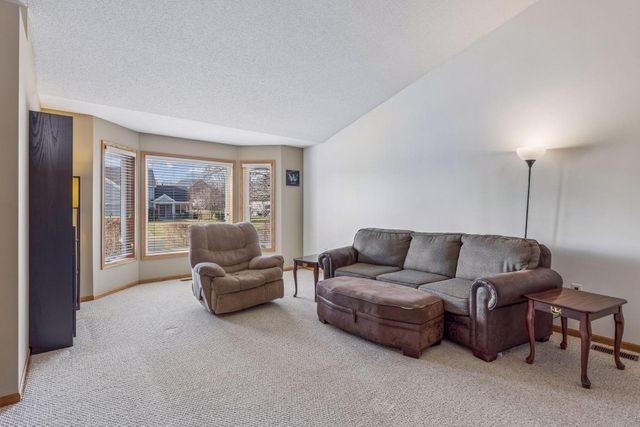 2617 Burl Oak Curve, Hudson, WI 54016