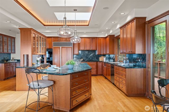 19314 94th Avenue W, Edmonds, WA 98020