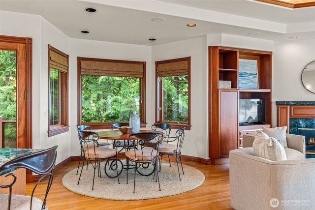19314 94th Avenue W, Edmonds, WA 98020