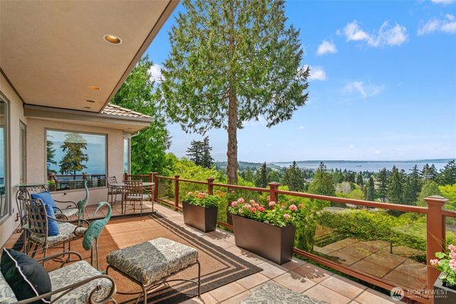 19314 94th Avenue W, Edmonds, WA 98020