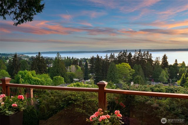 19314 94th Avenue W, Edmonds, WA 98020