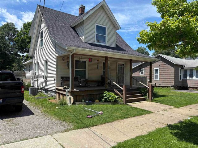 211 James Street, Dowagiac, MI 49047