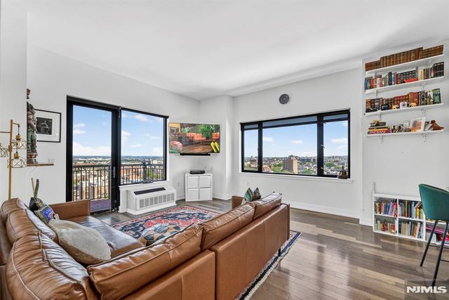 3312 Hudson Avenue 12K, Union City, NJ 07087