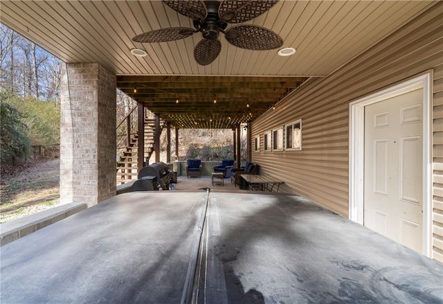 13934 Canal Street, Rogers, AR 72758