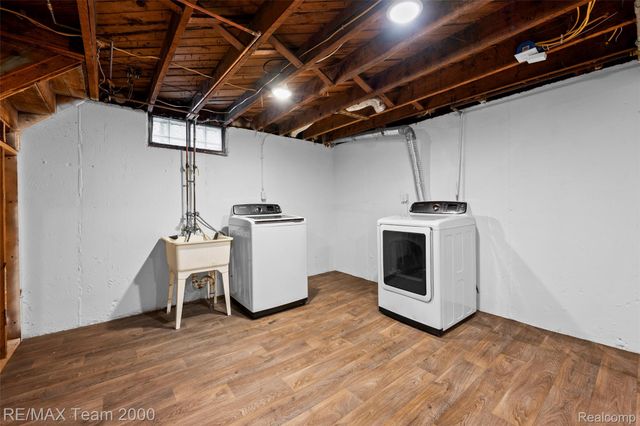22459 Wilmot Avenue, Eastpointe, MI 48021