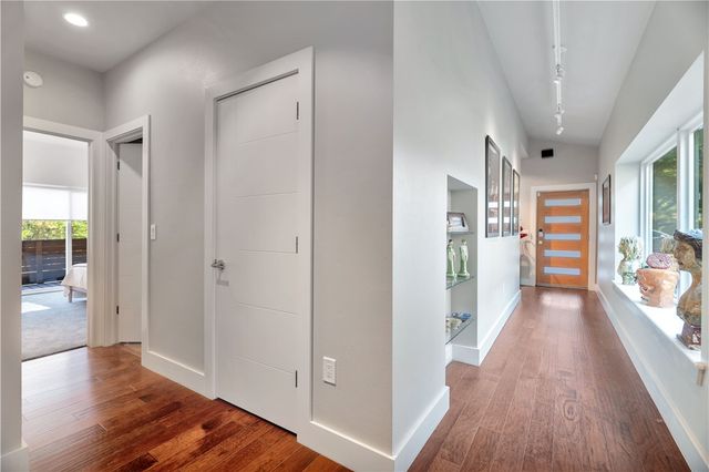 615 W North Street, Fayetteville, AR 72701