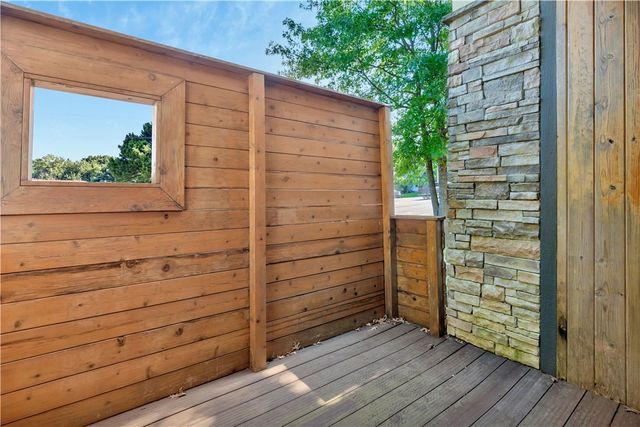 615 W North Street, Fayetteville, AR 72701