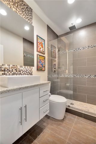 615 W North Street, Fayetteville, AR 72701