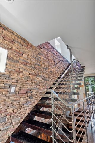 615 W North Street, Fayetteville, AR 72701