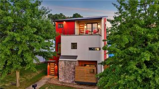615 W North Street, Fayetteville, AR 72701