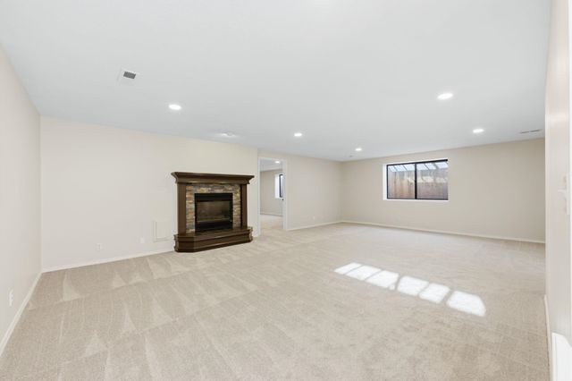 2772 Glacier Dr, Wichita, KS 67215