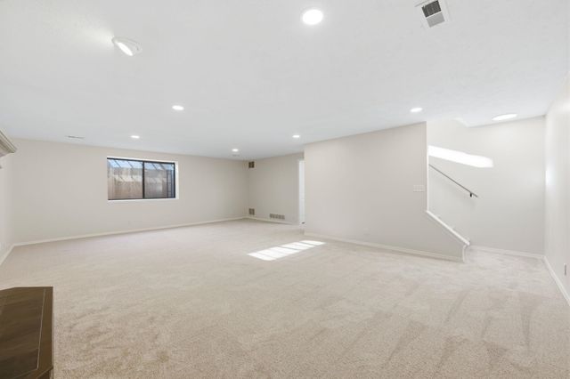 2772 Glacier Dr, Wichita, KS 67215