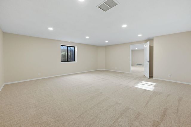 2772 Glacier Dr, Wichita, KS 67215