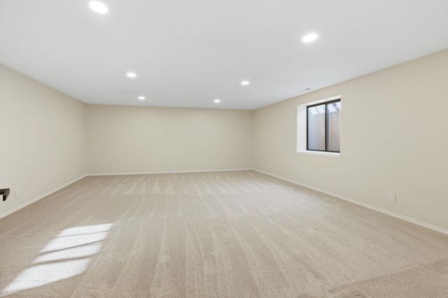 2772 Glacier Dr, Wichita, KS 67215