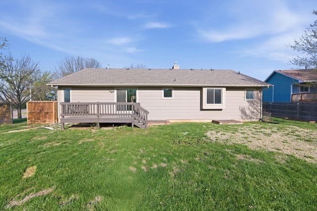 2772 Glacier Dr, Wichita, KS 67215