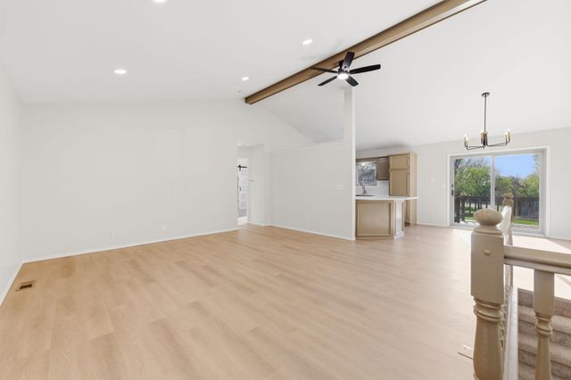 2772 Glacier Dr, Wichita, KS 67215