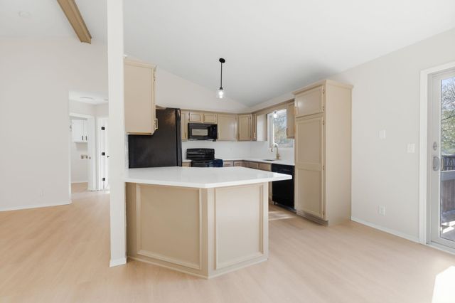 2772 Glacier Dr, Wichita, KS 67215