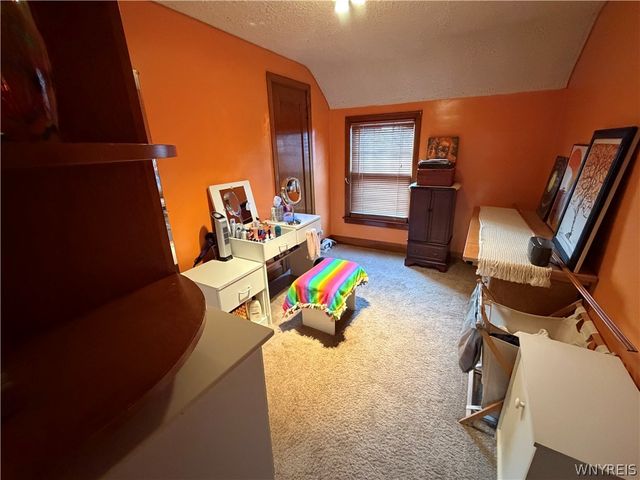 2721 Weston Avenue, Niagara Falls, NY 14305