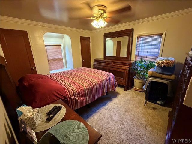 2721 Weston Avenue, Niagara Falls, NY 14305