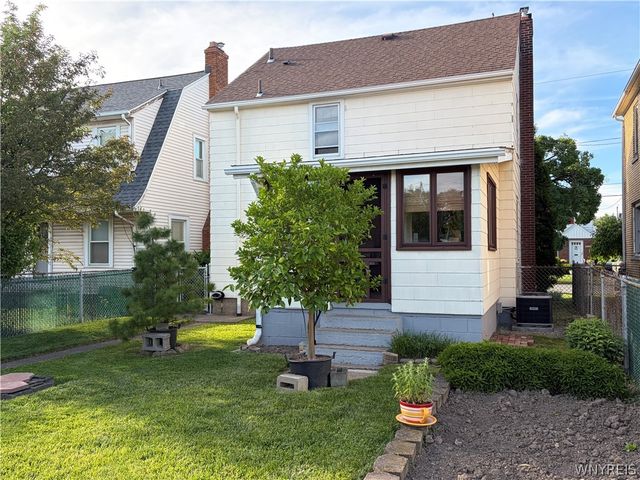 2721 Weston Avenue, Niagara Falls, NY 14305
