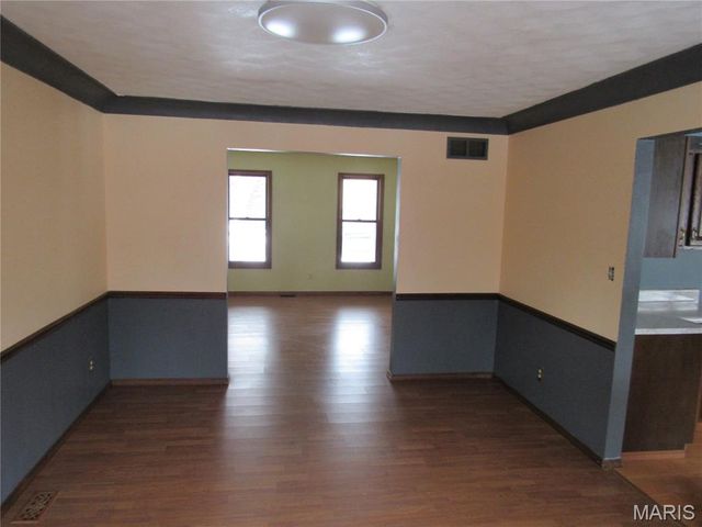 9 Brian Drive, Swansea, IL 62226