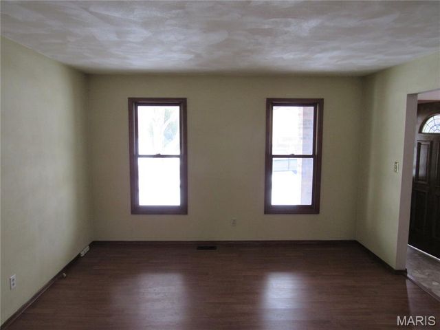 9 Brian Drive, Swansea, IL 62226