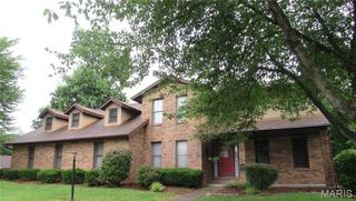 9 Brian Drive, Swansea, IL 62226