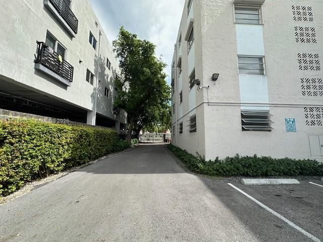 1337 NW 1st St 14, Miami, FL 33125