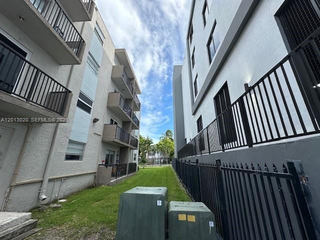 1337 NW 1st St 14, Miami, FL 33125