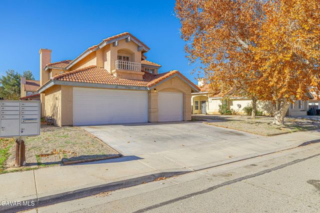 44043 Sunview Court, Lancaster, CA 93535