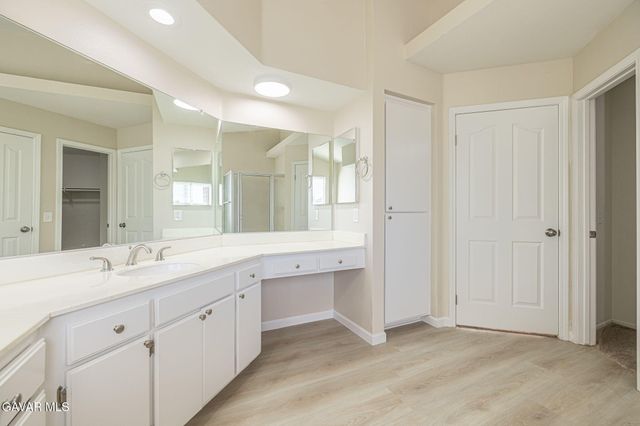 44043 Sunview Court, Lancaster, CA 93535