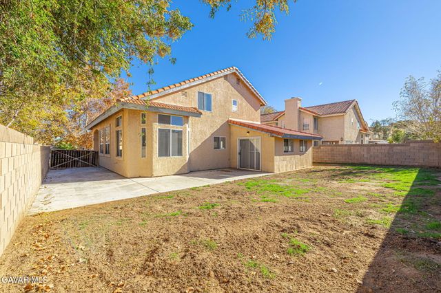 44043 Sunview Court, Lancaster, CA 93535