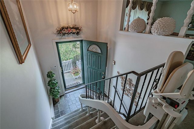 4252 Briarcliff Road, South Whitehall Twp, PA 18104