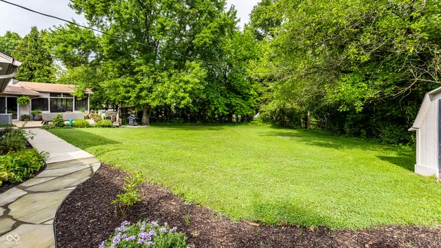 6260 E Avalon Lane East Drive, Indianapolis, IN 46220