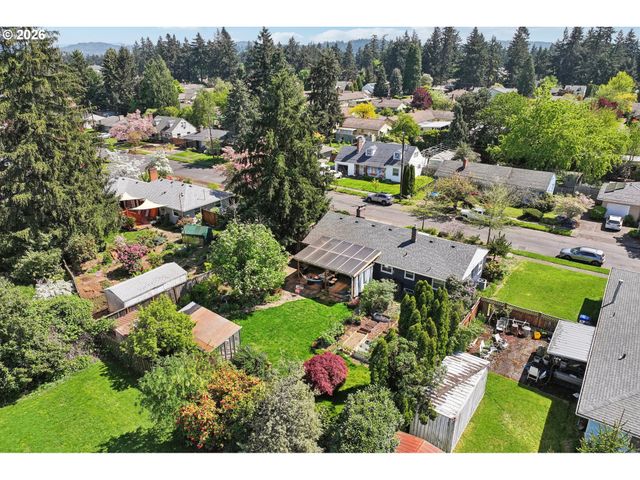 12335 Se SALMON St, Portland, OR 97233