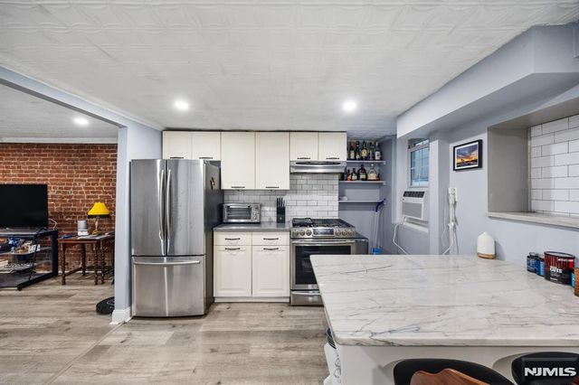 812 Garden Street 1, Hoboken, NJ 07030